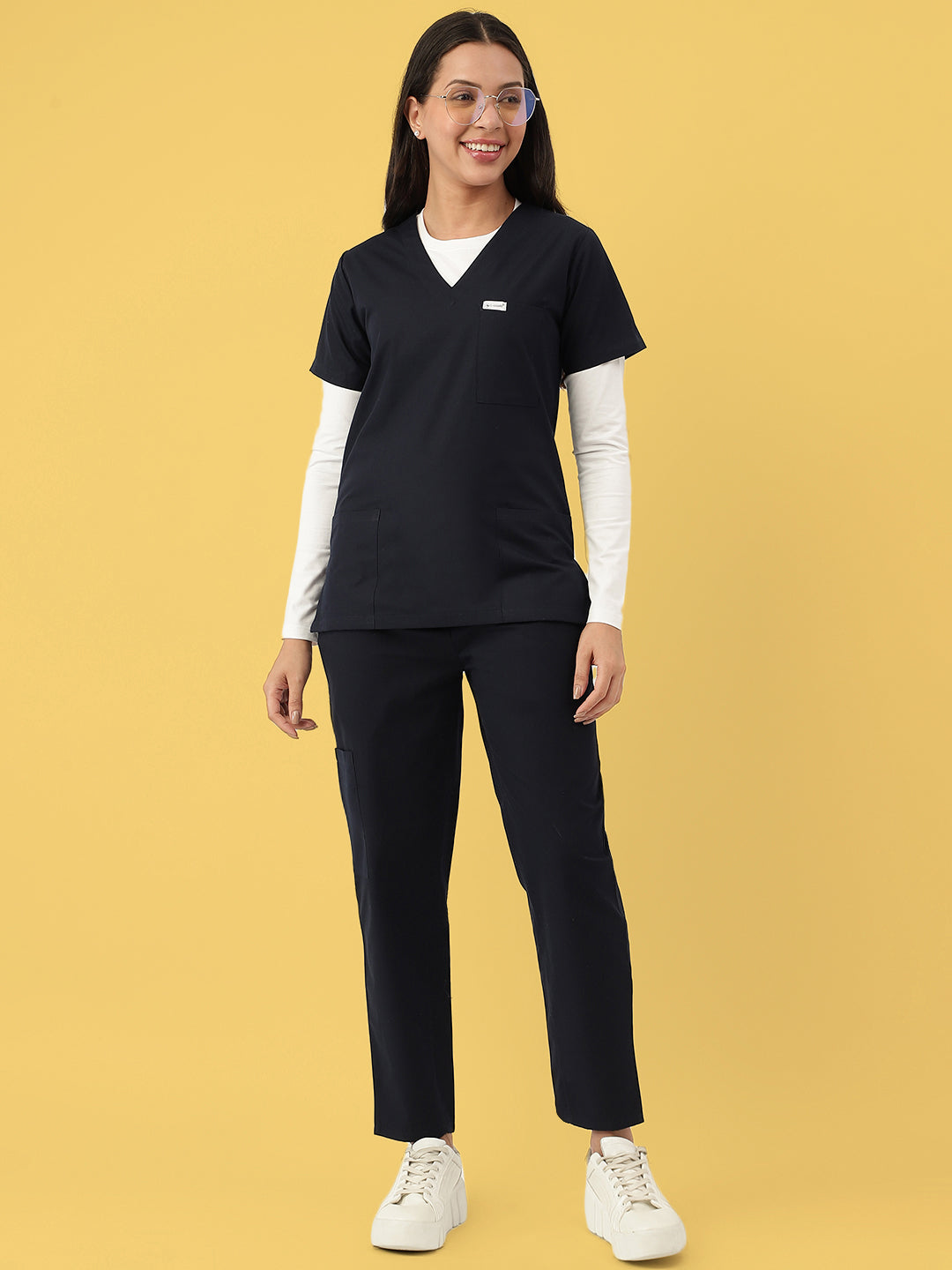 ميدفا أندر سكراب - نسائي (أبيض)